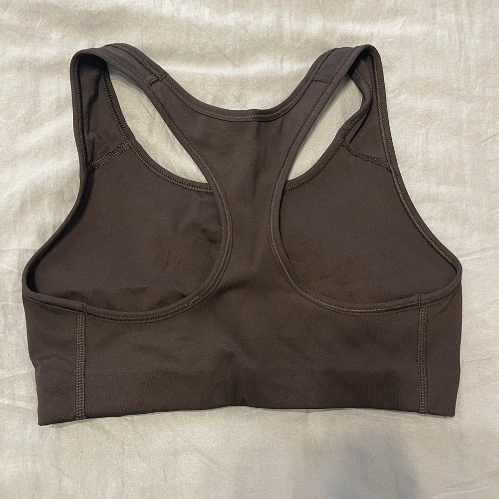 4 Nike Sports Bras, 3 black 1 gray - Picture 5 of 12